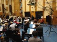 L'orchestra ascolta le indicazioni del Maestro